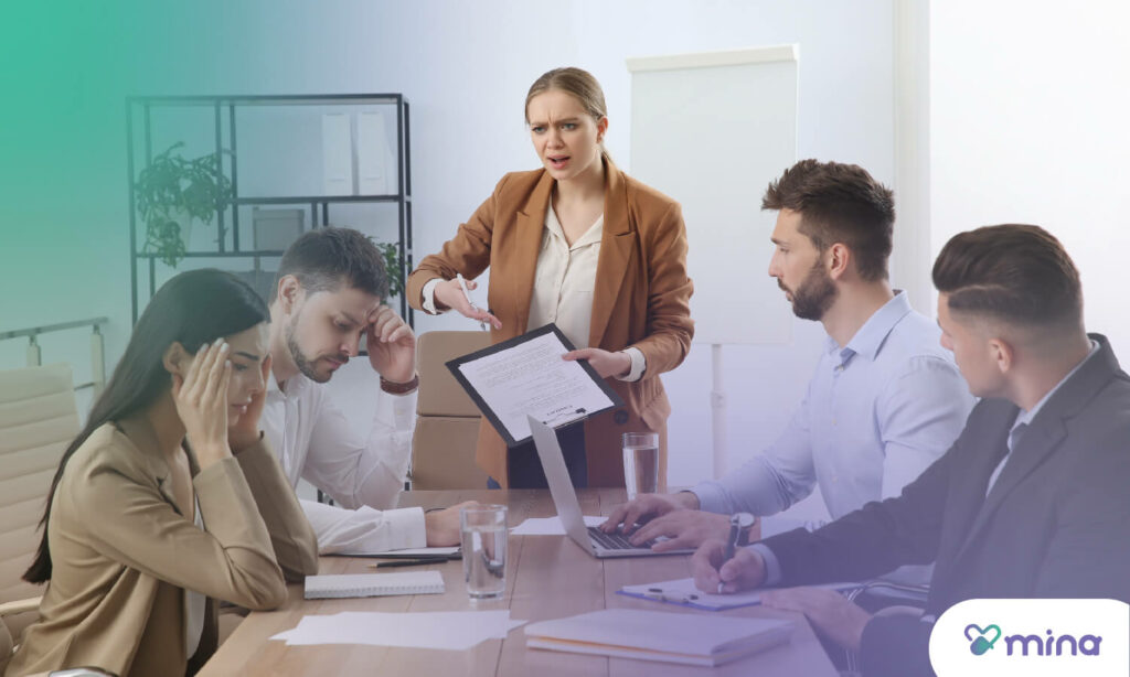 Una de las principales causas es el ambiente laboral tóxico.